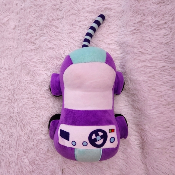 Gabby's Dollhouse Carlita Plush Toy - Picture 3 of 4